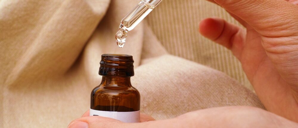 Feature | Essential Oil For Psoriasis: Try These Scents | oil remedies