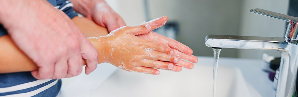 child hand washing